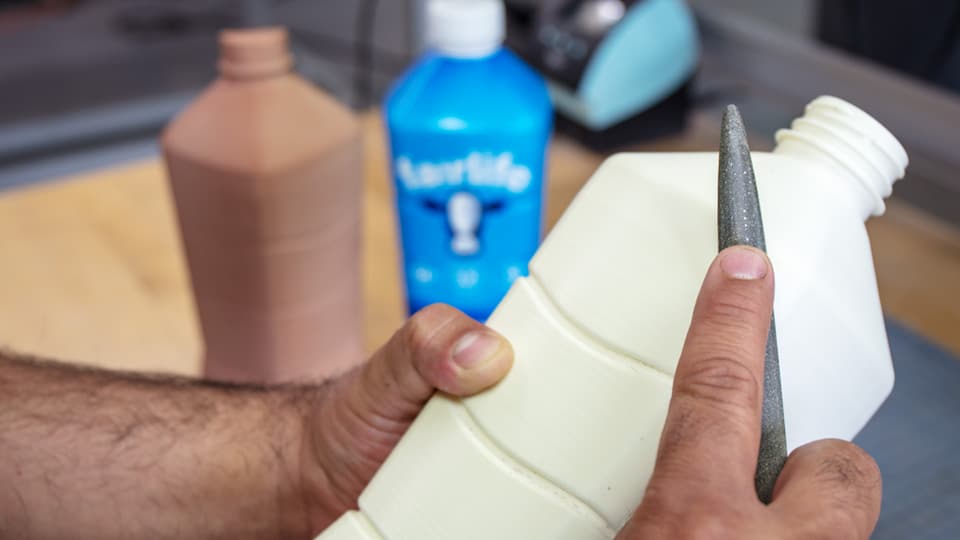 Fairlife structural packaging prototype sanding and prove-out by Kaleidoscope